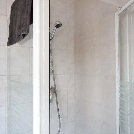 Parc Des Expos F2 Rez De Jardin 23b Rdc Derriere Apartmán